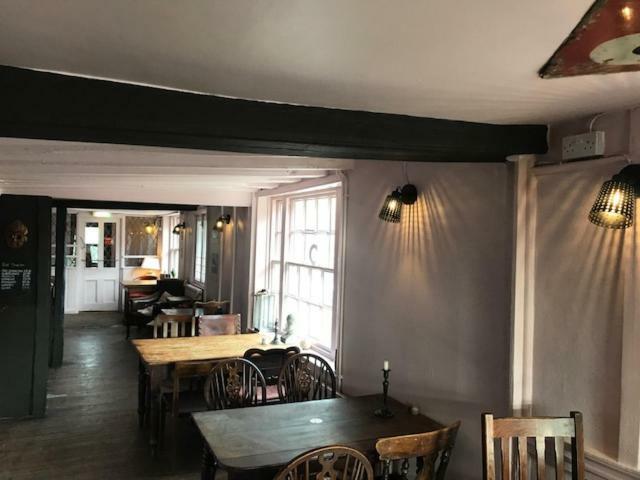 Chequers Inn Battle Exterior foto